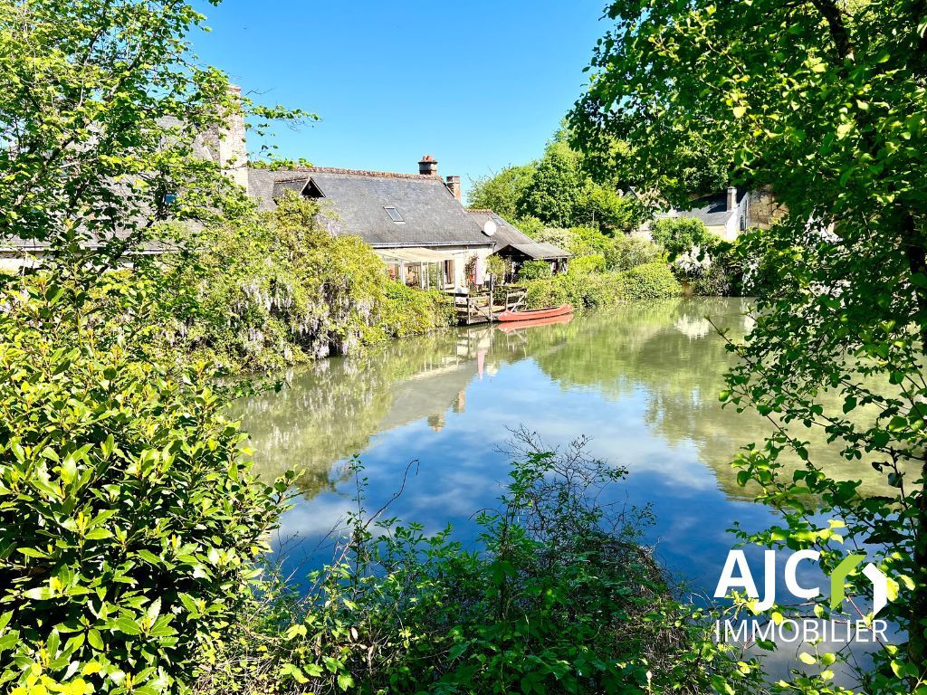 propriété 7 Pièces en vente sur Savonnières (37510)
