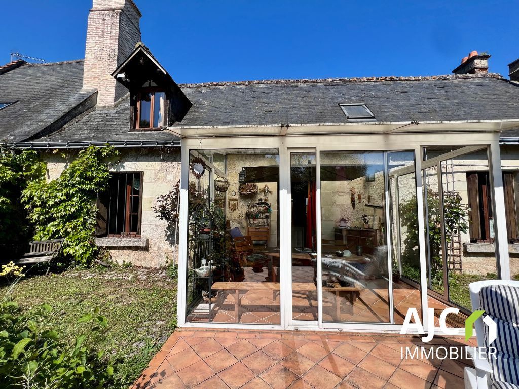 propriété 7 Pièces en vente sur Savonnières (37510)